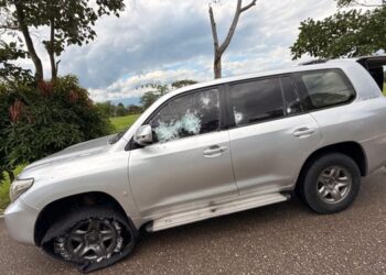 Gobernador colombiano salió ileso tras atentado a la caravana en la que se desplazaba