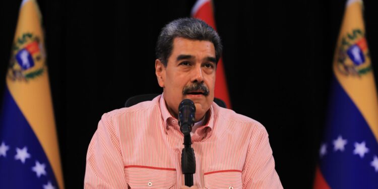 Maduro agradece a León XIV por llamar al diálogo ante tensiones entre EE.UU. y Venezuela