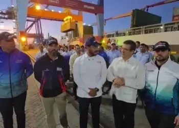 Venezuela envía buque con 5.000 toneladas de ayuda humanitaria a Cuba