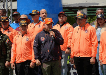 Venezuela abre centro de formación táctica por si alguien «osa» de invadir el territorio