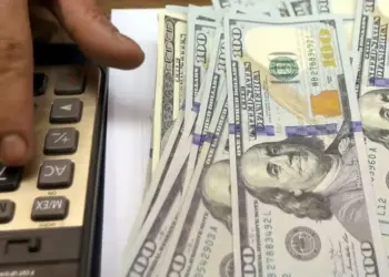 Depósitos en divisas ganan terreno en Venezuela: Alcanzan 39% de las captaciones en octubre