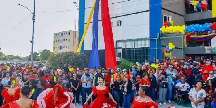 Familias afectadas por explosión en Zulia recibieron nuevas viviendas