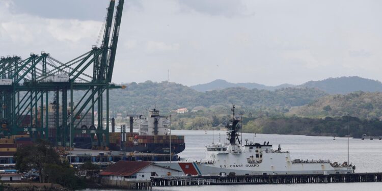 El Pentágono envía tropas a entrenar en Panamá por primera vez en décadas, según medios