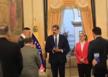 Maduro a USA: «Paren la mano enloquecida de quien ordena matar en el Caribe»