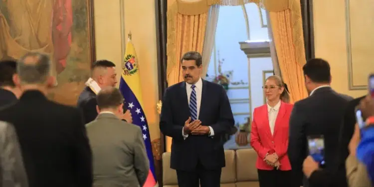 Maduro a USA: «Paren la mano enloquecida de quien ordena matar en el Caribe»