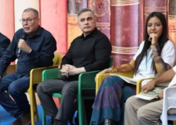 Tarek William Saab presentó sus antologías poéticas internacionales en la 16° Feria del Libro de Caracas