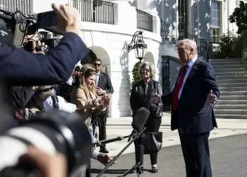 Los demócratas buscan impedir que Donald Trump ataque a Venezuela