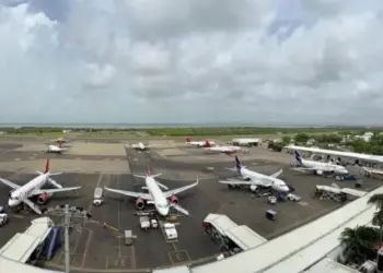 El Gobierno asegura la protección a las aerolíneas españolas tras advertencia de Venezuela