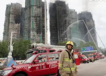 Sube a 75 el número de muertos en catastrófico incendio en Hong Kong