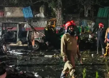 Explosión de vehículo deja al menos 8 muertos y 24 heridos en India