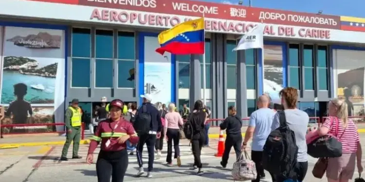 Turistas polacos escapan del invierno europeo para disfrutar de las playas de Margarita