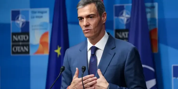 Pedro Sánchez pide diálogo USA-Venezuela ante nueva cancelación de vuelos