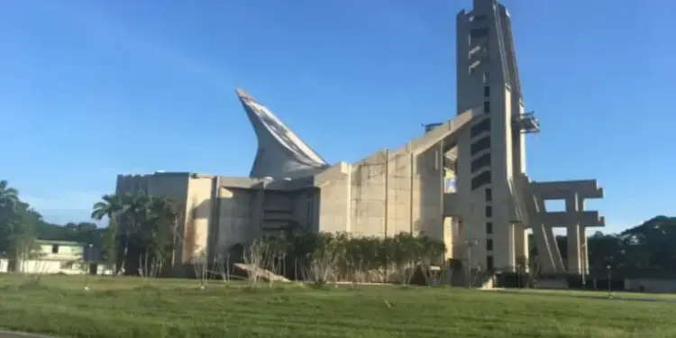 Detienen a 3 personas por «ultraje al pudor» en el Santuario de la Virgen de Coromoto