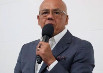 Jorge Rodríguez niega envío de criminales y enfermos mentales a EEUU