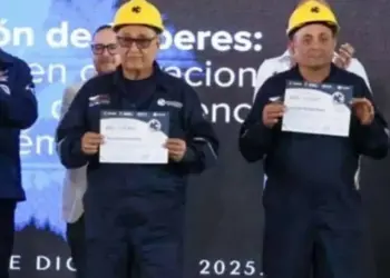 Venezuela certifica 16 operadores de dragado hidráulico en cierre de Expo Transporte 2025