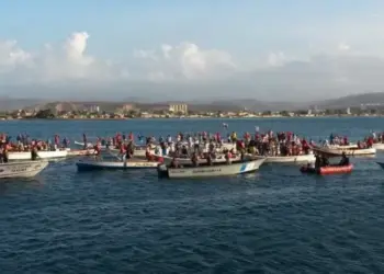 Sucre pierde 20 millones de dólares por paralización de flota pesquera