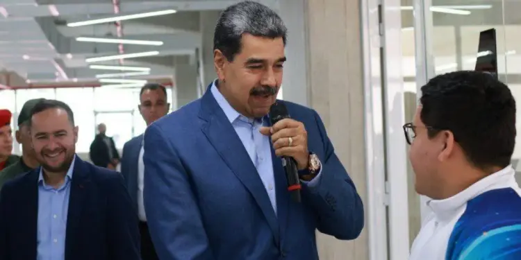 Maduro dice que las “fórmulas de mentiras y amenazas no funcionarán” con Venezuela