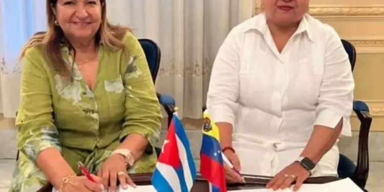 Venezuela y Cuba firman acuerdo para fortalecer derechos de las mujeres