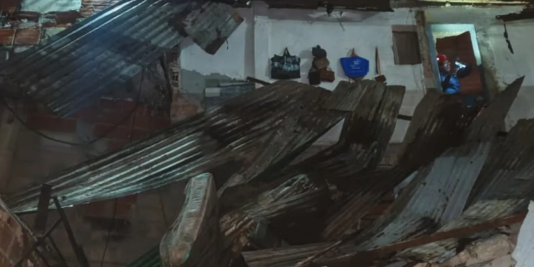 Colapso parcial de vivienda deja cuatro lesionados y una fallecida en La Pastora