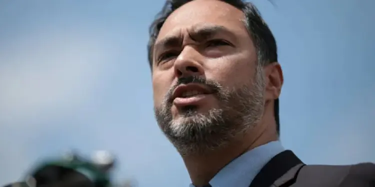 Congresista de EE.UU. califica el «bloqueo naval» de Trump a Venezuela como «acto de guerra»