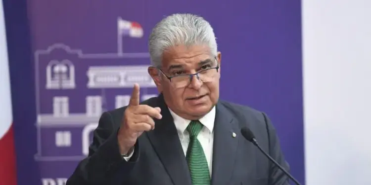 Panamá anuncia primer vuelo de retorno voluntario de migrantes a Venezuela