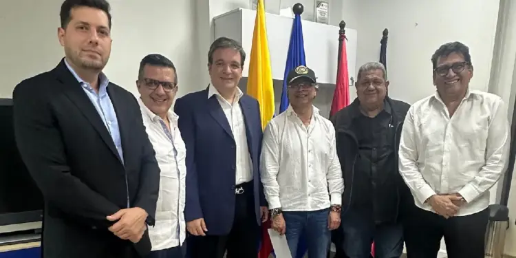 Representantes empresariales y sociales de Venezuela piden ayuda a Petro para «rechazar» la violencia