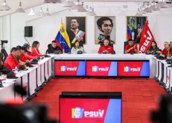 Cabello: No tenemos temor a sentarnos a hablar con quien tengamos que hablar