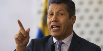 Henri Falcón: Espero de Delcy Rodríguez amplitud, diálogo y sabiduría para no comprometer la soberanía y la independencia