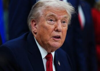 Trump dice que “está muy feliz” con el liderazgo en Venezuela y que invitará a otros países para invertir en la industria petrolera