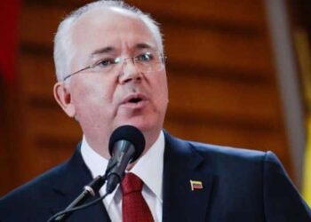 Rafael Ramírez pone en duda la viabilidad del nuevo esquema de exportación petrolera a EEUU