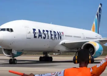 Llega otro avión a Venezuela con 309 migrantes desde EE. UU.