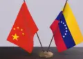 China activa canales diplomáticos con Venezuela para blindar el cobro de su deuda milmillonaria
