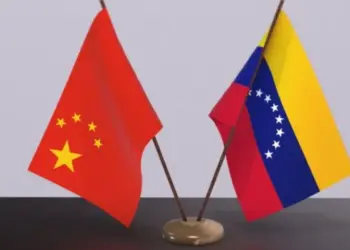 China activa canales diplomáticos con Venezuela para blindar el cobro de su deuda milmillonaria