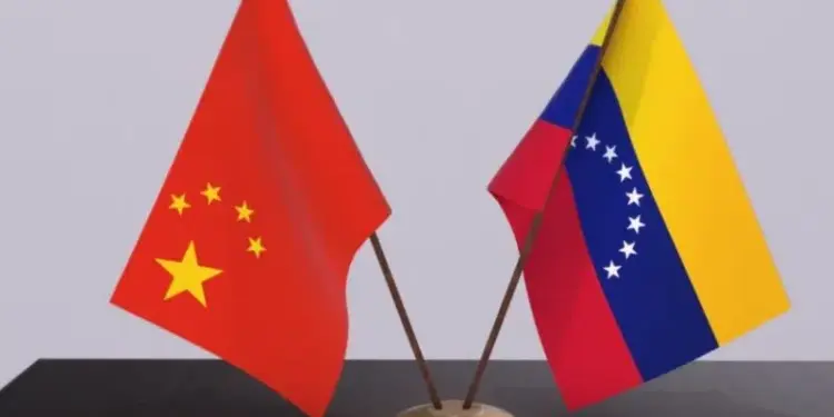 China activa canales diplomáticos con Venezuela para blindar el cobro de su deuda milmillonaria