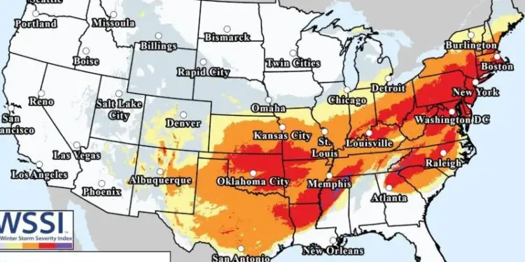 «Tómense esta tormenta en serio»: Cancelan miles de vuelos por histórica tormenta invernal en USA