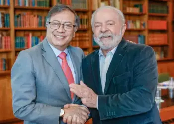 Petro y Lula condenan el «uso de la fuerza» en Venezuela y celebran liberación de presos políticos