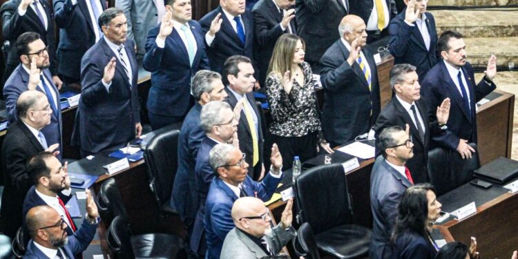 Fracción opositora UNT y Única piden amnistía para los presos políticos y cese de la persecución política