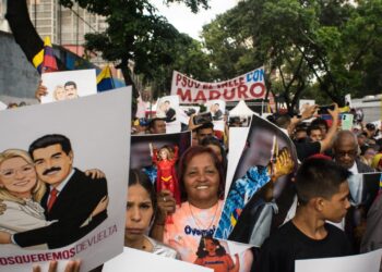Manifestantes rechazan el “imperialismo” de EEUU en Venezuela y amenazas de Trump a México