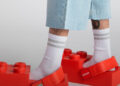 Crocs y LEGO lanzan una edición exclusiva de zuecos de $150