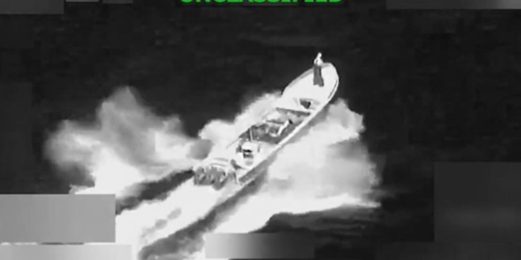 EEUU destruye embarcación en el Pacífico: dos muertos y un sobreviviente