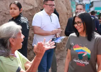 Delcy Rodríguez confirma ingresos de USD 300 millones por concepto de venta petrolera