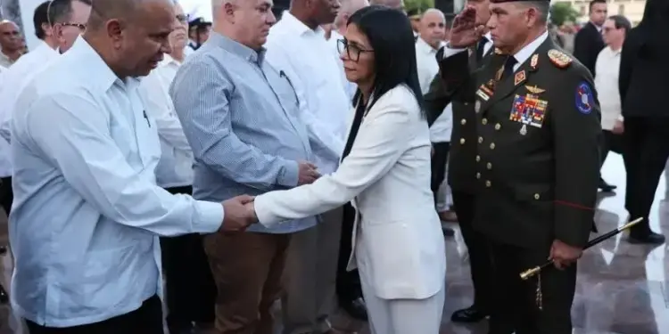 Desmienten pronto viaje de Delcy Rodríguez a USA