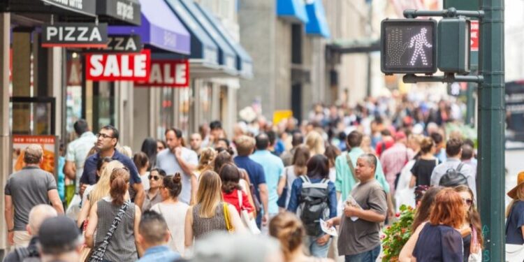 Sondeo AP-Norc: 57% de estadounidenses desaprueban cómo Trump está manejando la situación en Venezuela