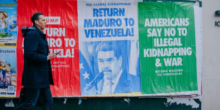 Calles de Nueva York se llenan de carteles para exigir liberación del presidente Maduro