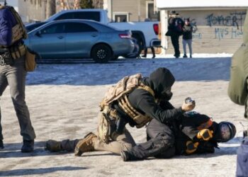 ICE mata a un enfermero en una UCI en en Mineápolis