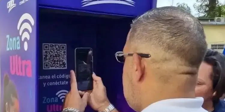 Cantv inaugura «Zonas Ultra» con WiFi gratuito en hospitales de Caracas