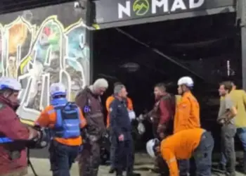 Incendio en local automotriz de Chacao fue controlado sin víctimas