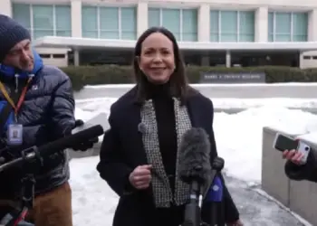 Machado pide una «transición real» en Venezuela tras su reunión con Rubio