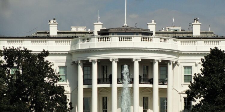 Trump espera que se celebren elecciones en Venezuela «algún día», dice la Casa Blanca