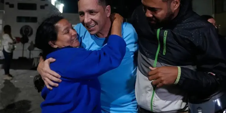 Excarcelan a 17 presos políticos de Zona 7 antes de aprobación de la ley de amnistía en Venezuela